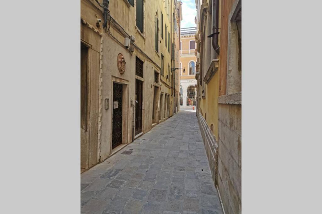 Ferienwohnung San Marco Square Wi-Fi Fibra In The Fashion District 493 Venedig Exterior foto